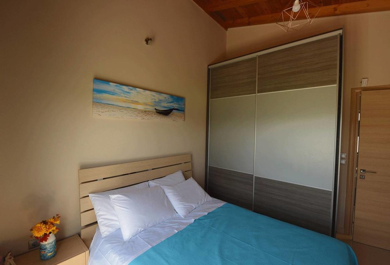 Panelma Villa Tranquil Coastal Retreat In Zacharo Tholon Exterior foto